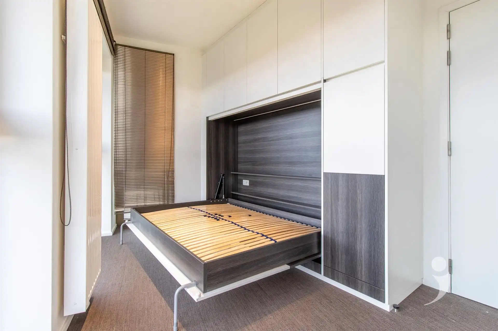 Woods 02.12 foto {{pictureIndex}}