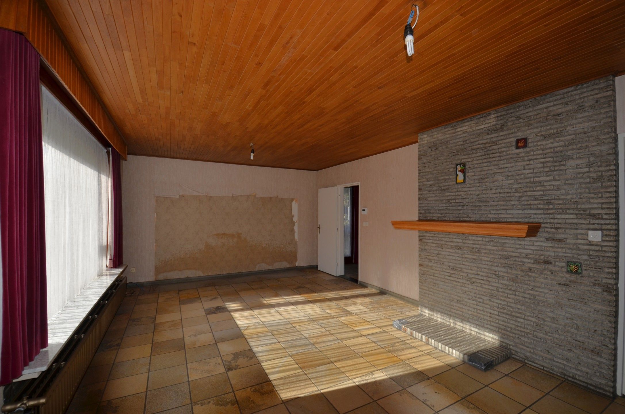 Te renoveren woning op rustige locatie foto 7