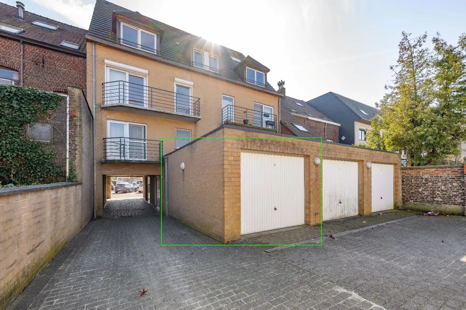 CENTRAAL GELEGEN APPARTEMENT (2003) MET 2 SLPKS | GARAGE foto 16