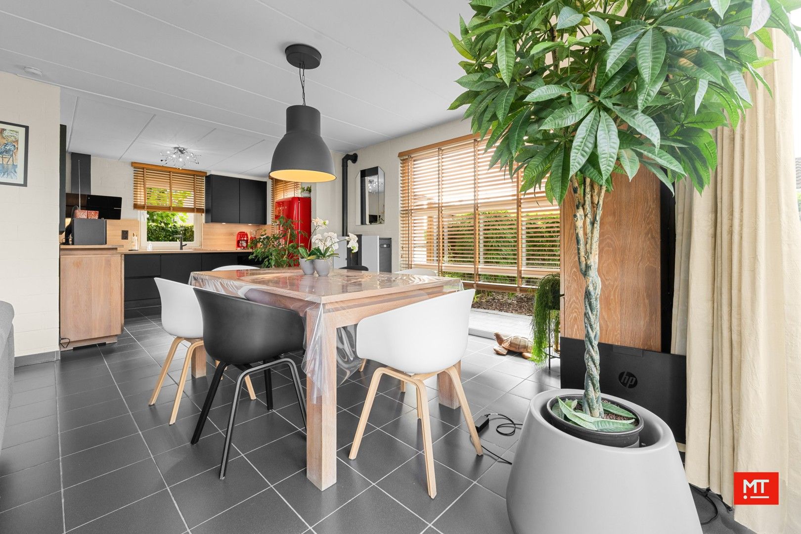 Instapklare, alleenstaande woning met 3 slaapkamers, tuin en carport in Zonnebeke foto 7