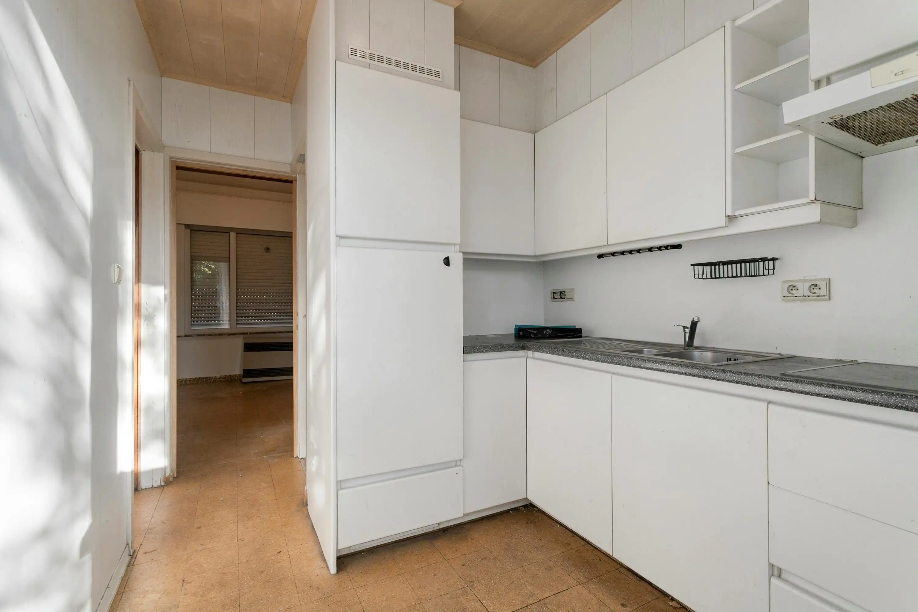 Karaktervolle woning met tuin en garage in centrum Roeselare foto 8