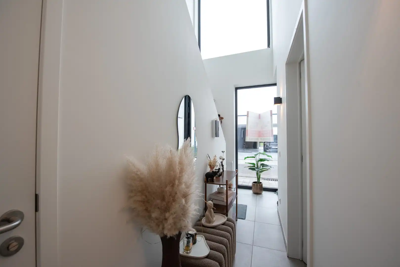 Recente energiezuinige woning te huur op een rustige ligging! foto 2