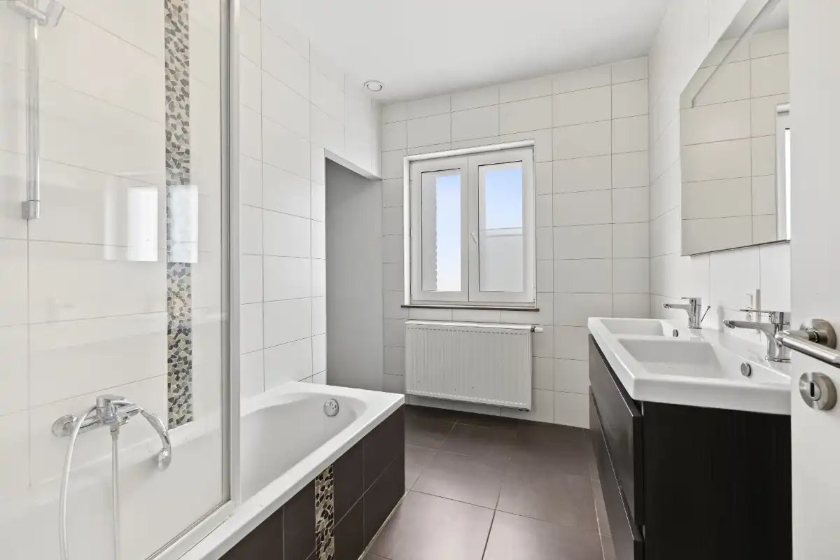 Volledig gerenoveerd gelijkvloers appartement met privatief terras in het hart van Kruibeke foto 17