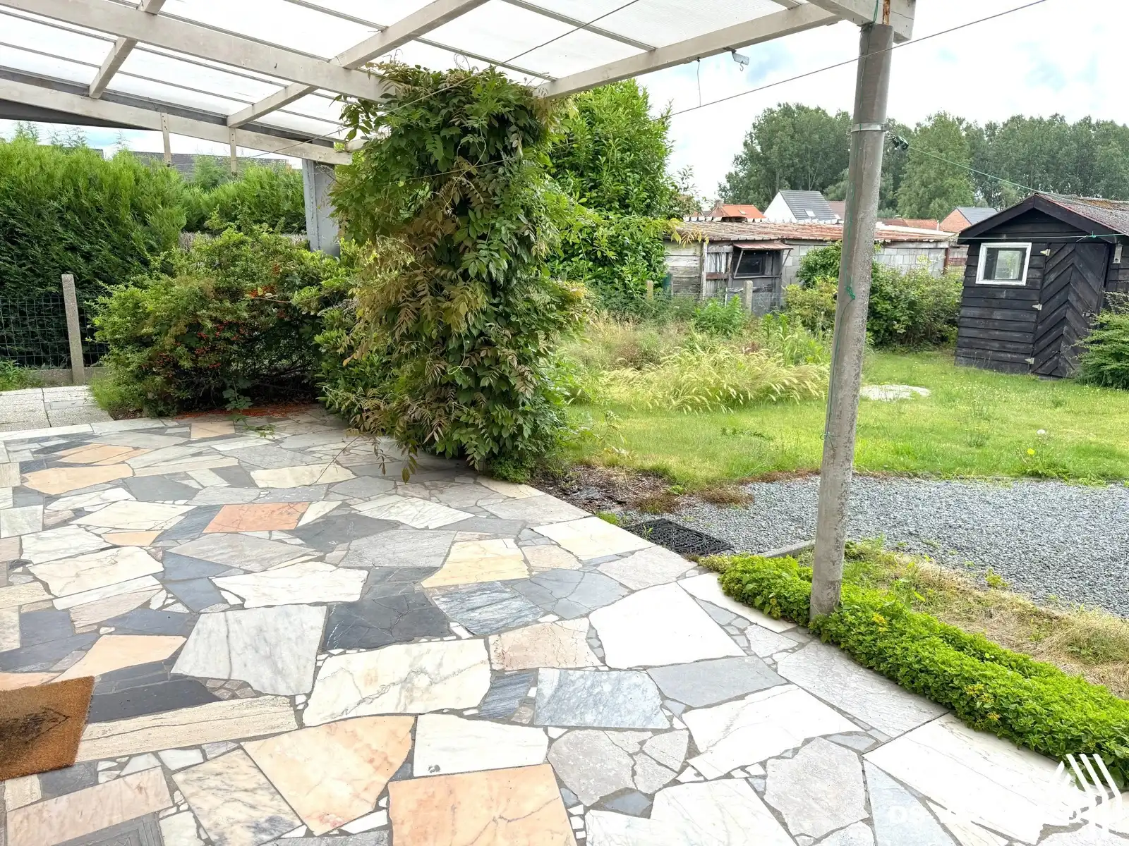 Ruime eengezinswoning met 4 slpks en tuin! foto 22