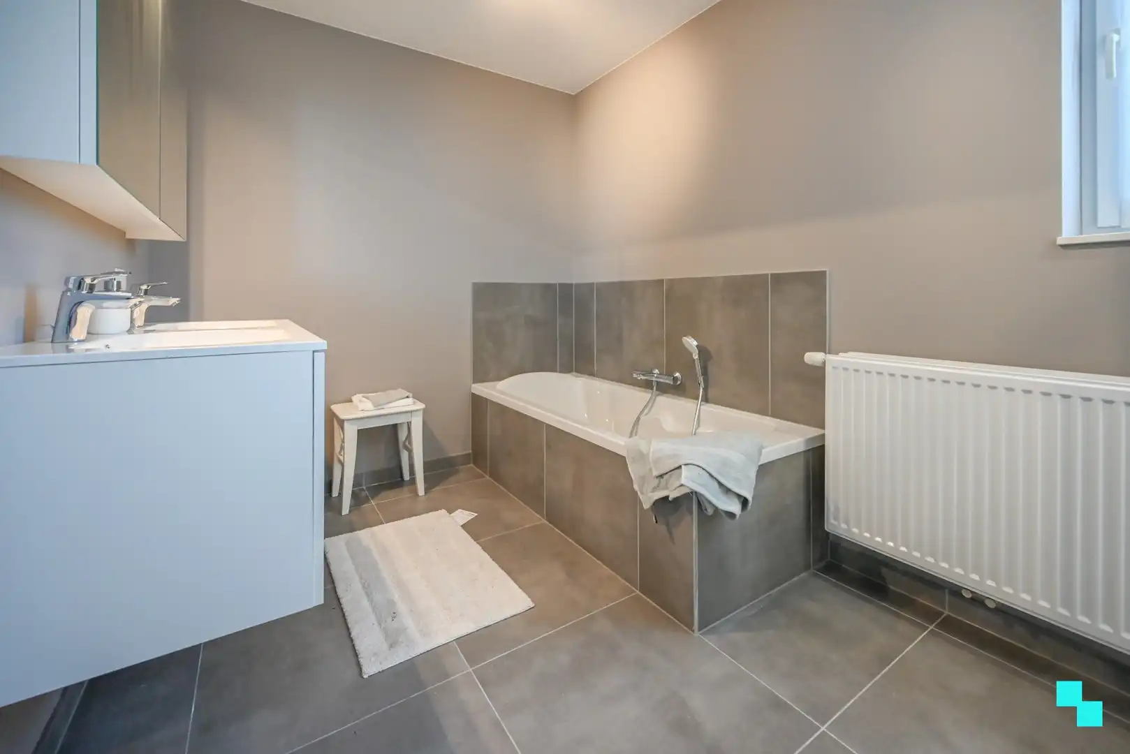 Ruime en energiezuinige nieuwbouwwoning gelegen te Izegem foto 18