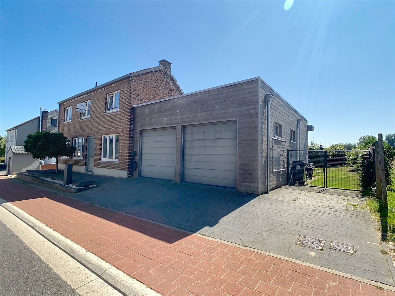 Instapklare woning, 3 slpks, tuin, dubbele garage, 4a 04ca foto 2