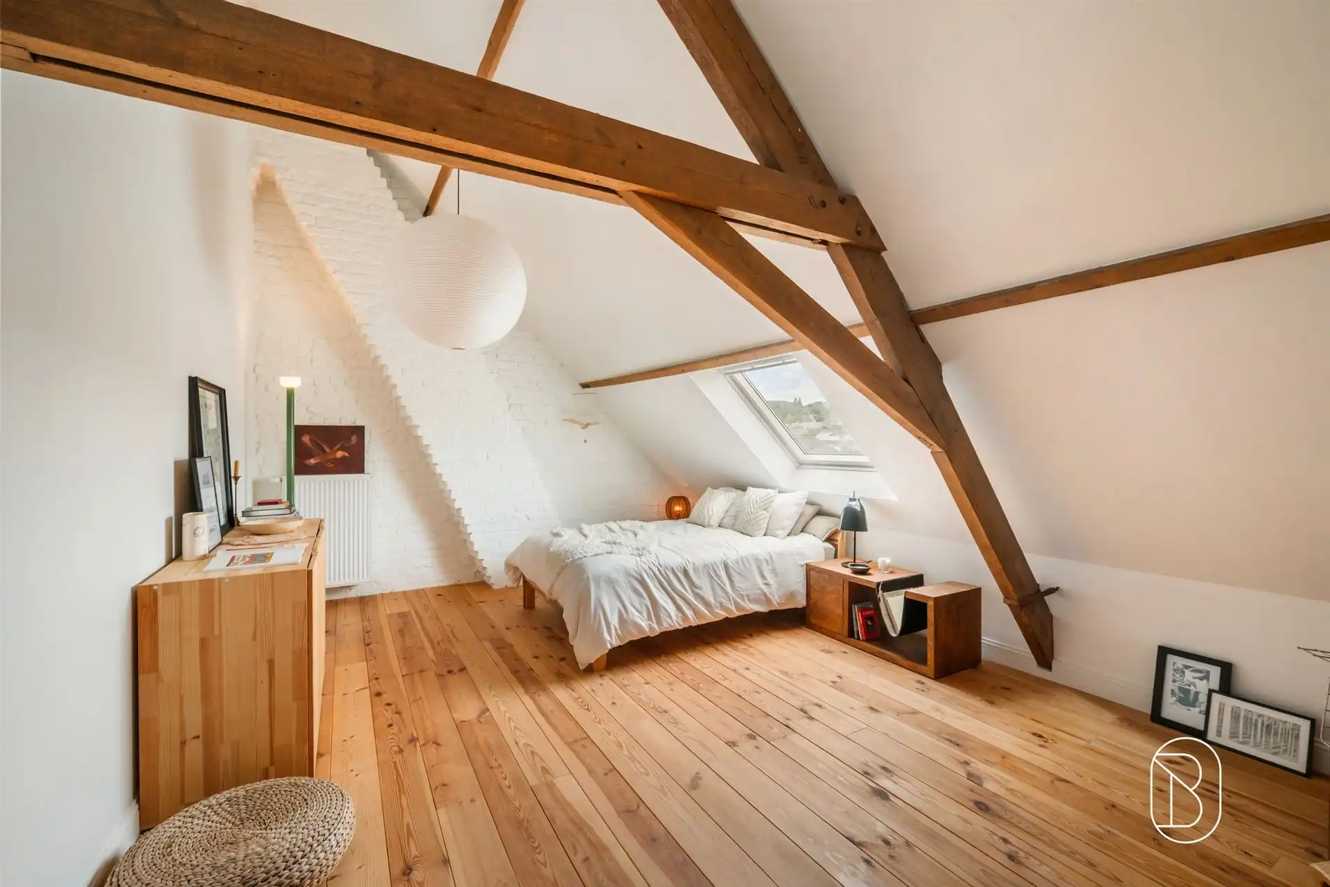 Smaakvol gerenoveerde woning met 4 slpk en gezellige tuin foto 23