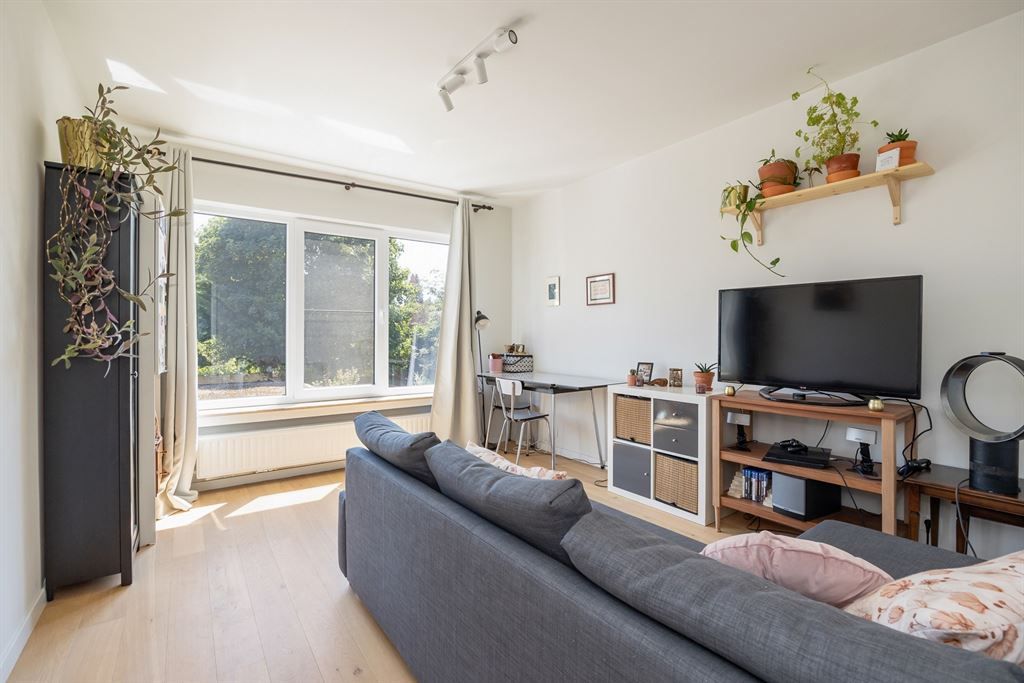 Gerenoveerd appartement met optionele garagebox foto 9