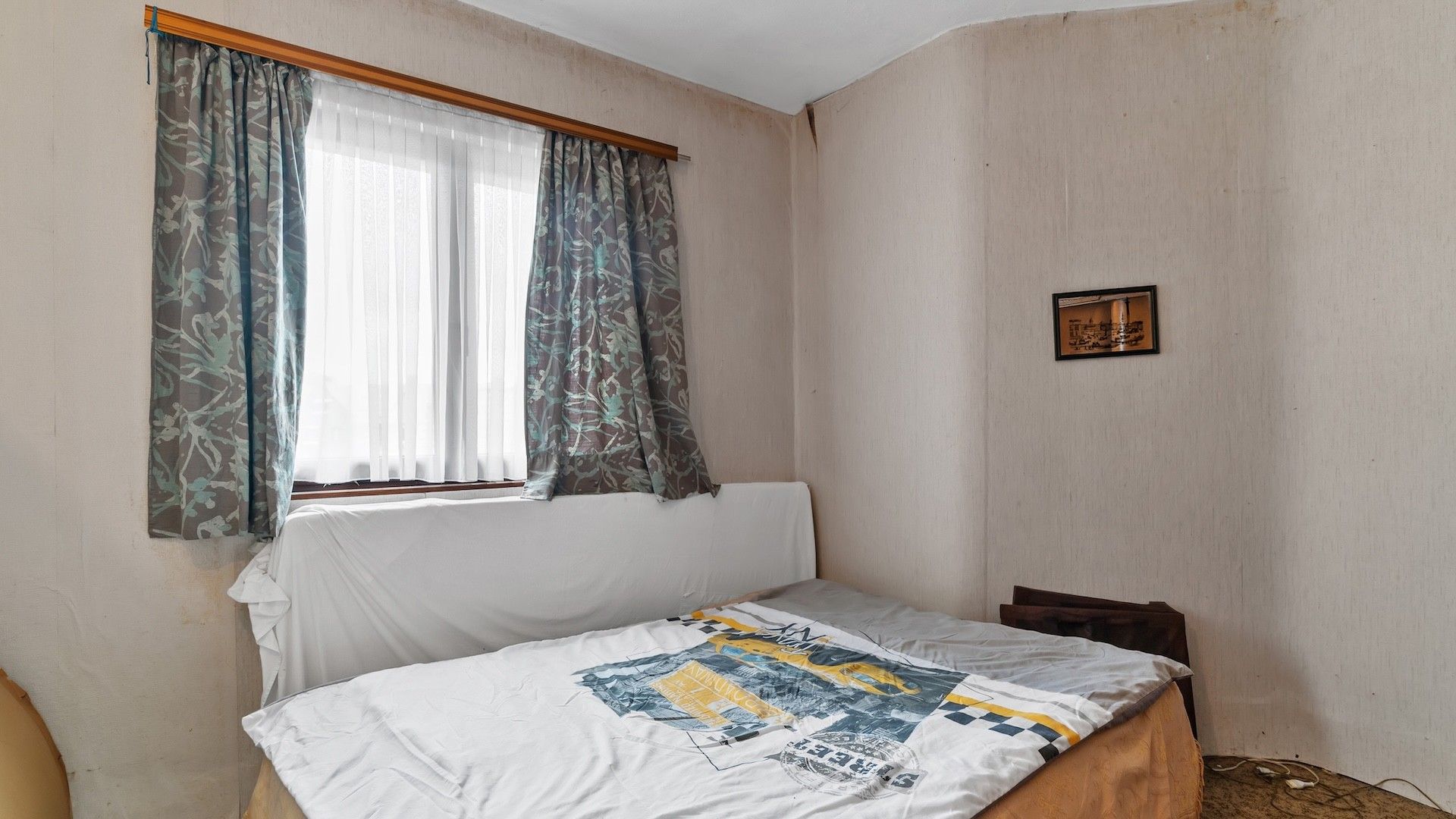 Te renoveren woning met 4 slpk's op een perceel van 3a 20 ca foto 10