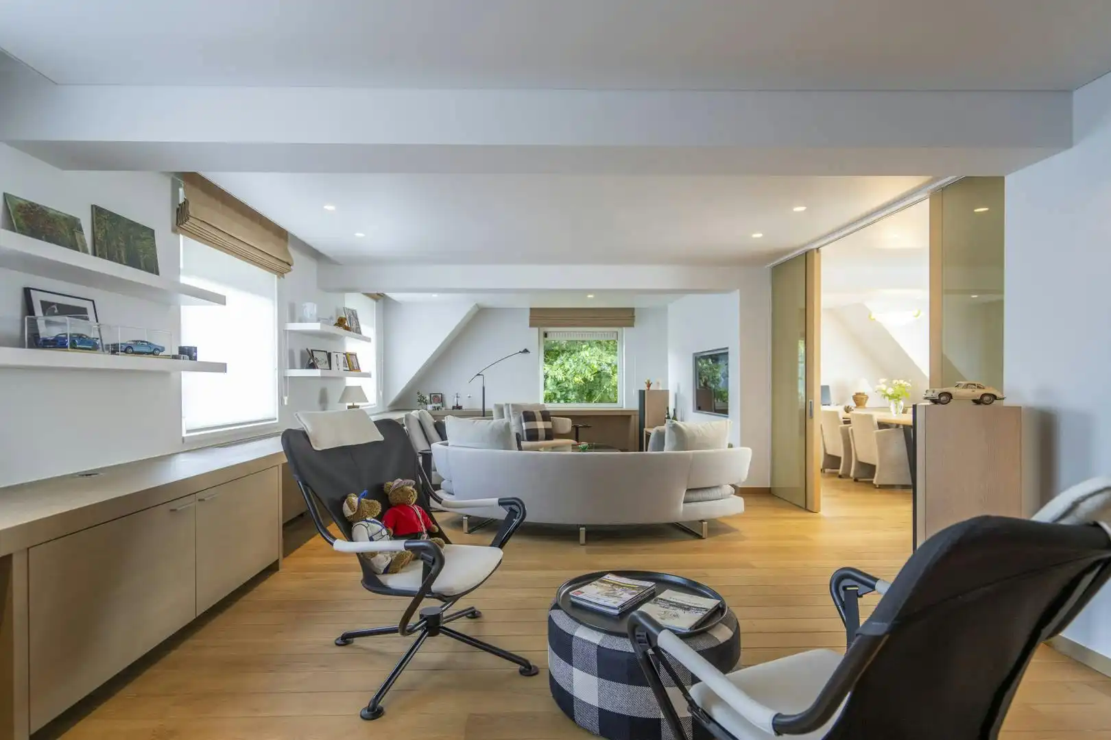 Levensbestendig wonen in deze villa met lift in Kortrijk? foto 2