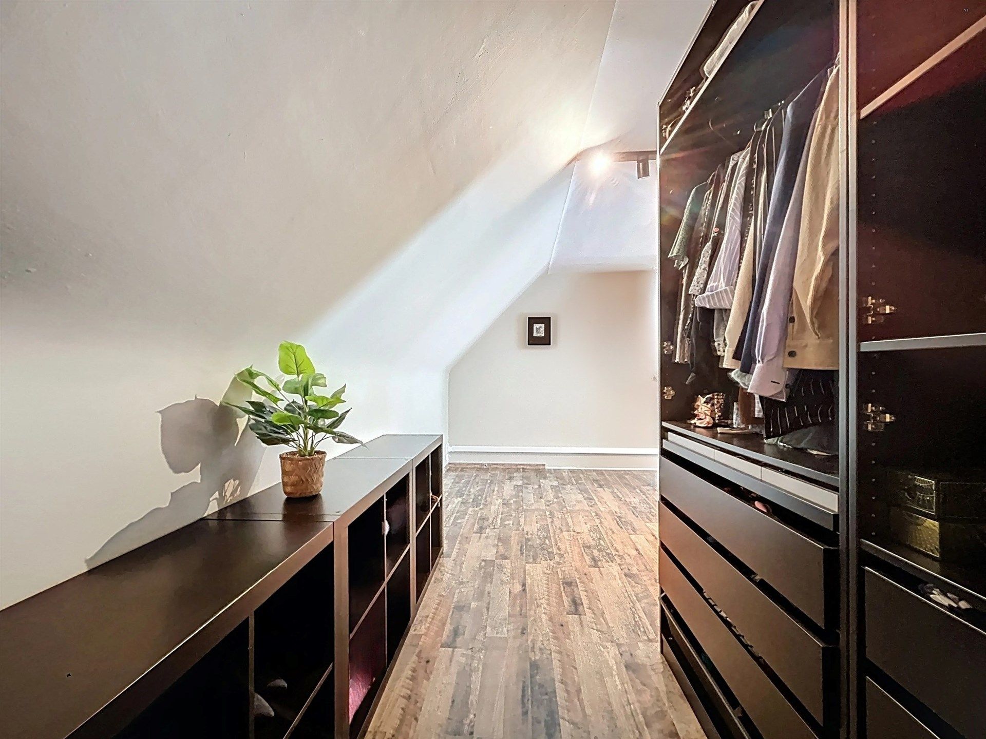 Ruime -BEN-woning met 4 slaapkamers met zuidwest tuin en overdekte carport op toplocatie foto 18