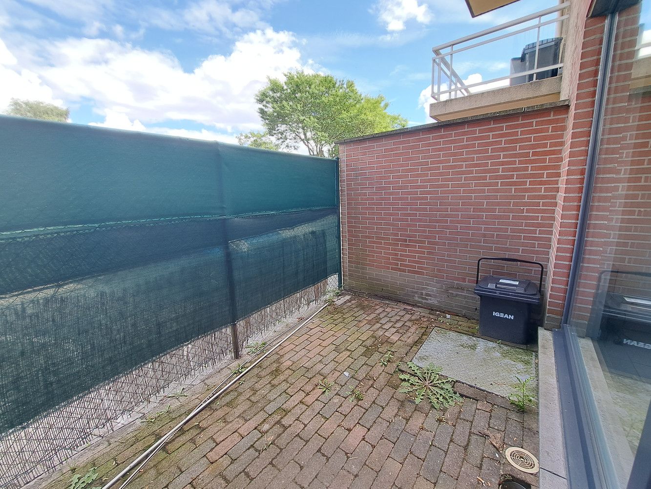 Instapklaar Gelijkvloers Appartement met Terras foto 11