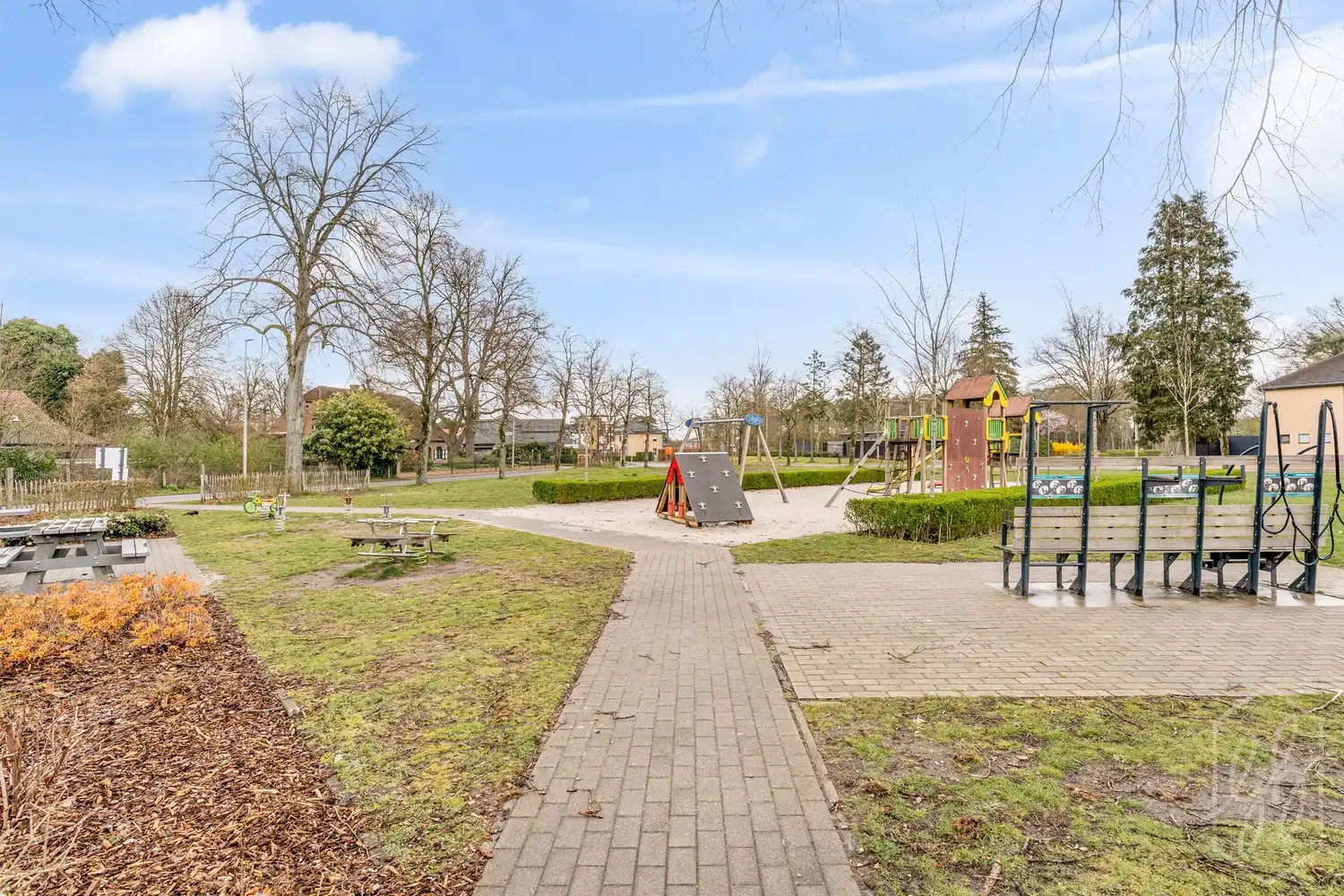 Mooie gezinswoning met zonnige tuin en speelpark voor de deur – Pelt foto 20