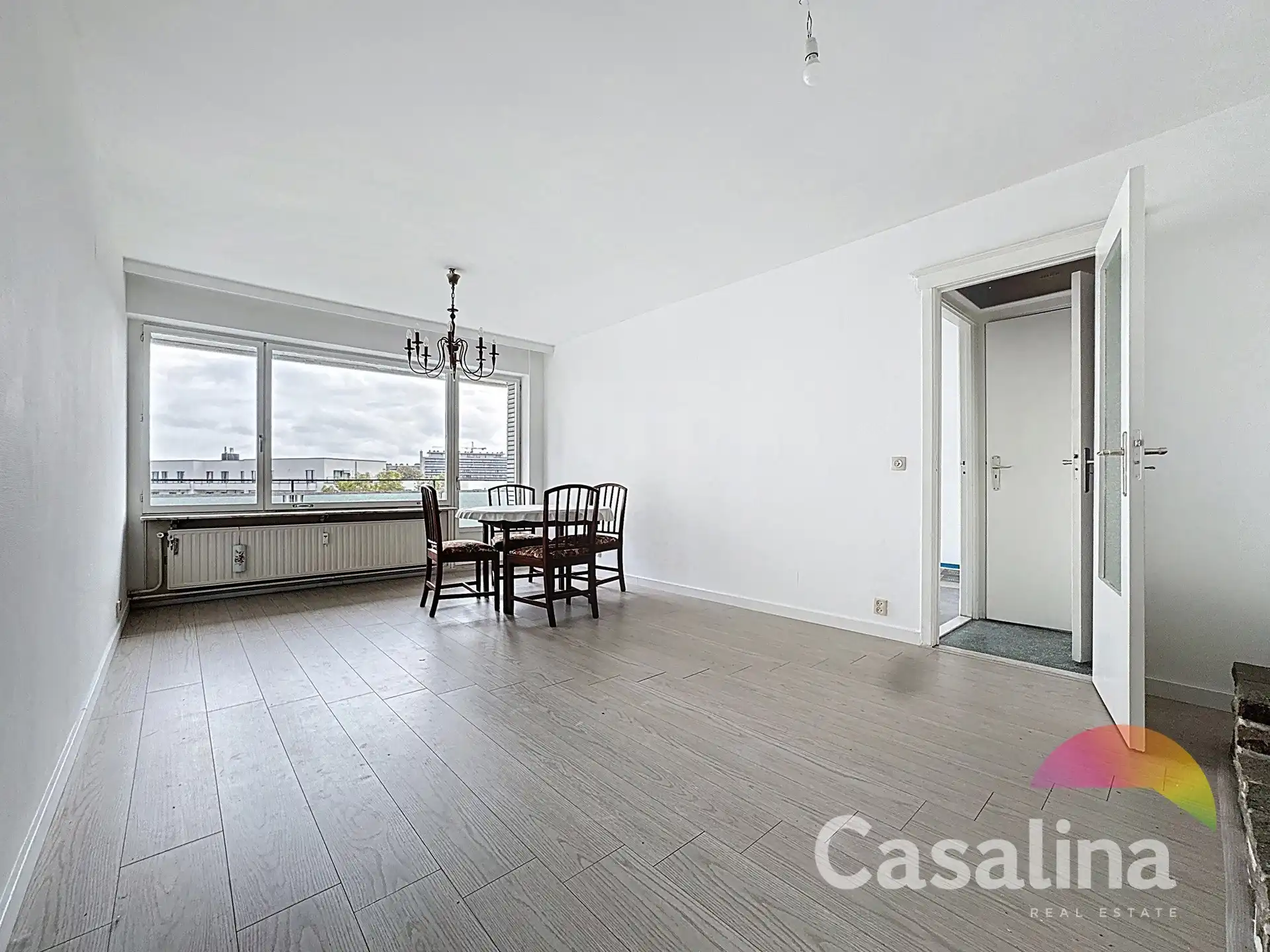 ✨ CASALINA REAL ESTATE ✨ foto {{pictureIndex}}