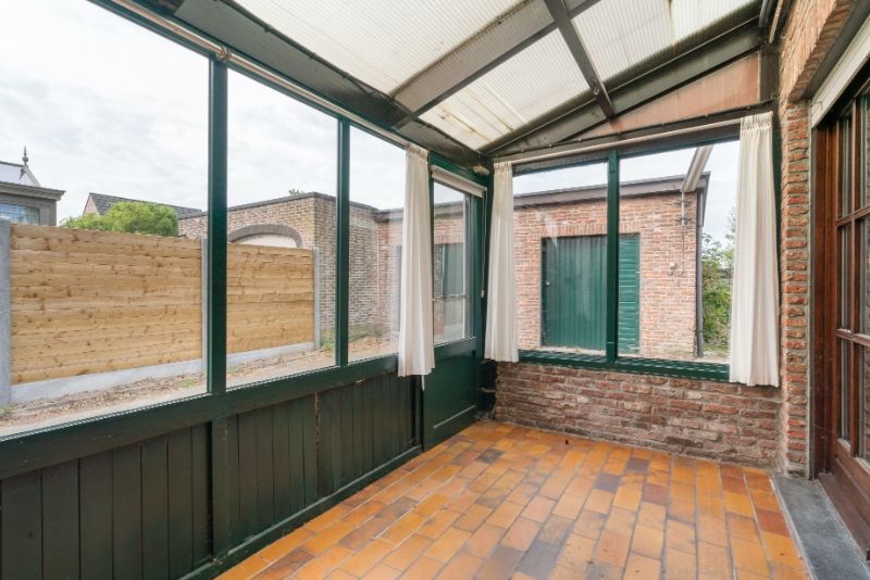 Ruime woning met 3 slaapkamers op 551m² foto 8