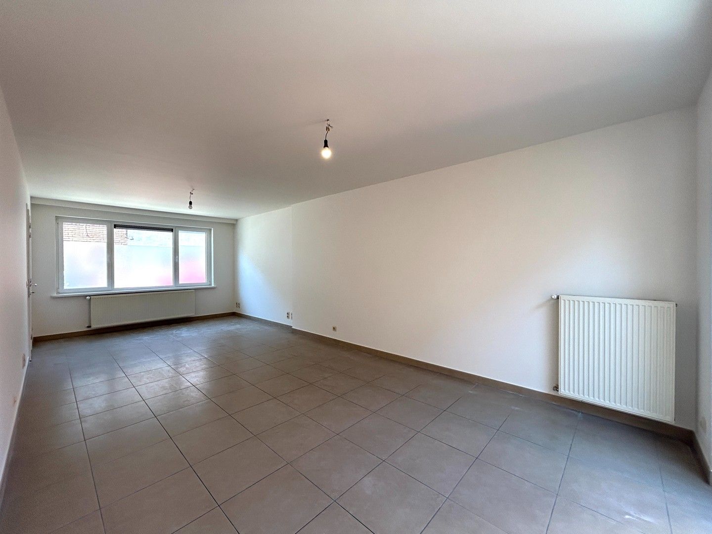 Instapklare woning met 3 slaapkamers in het centrum van Beveren (Roeselare)! foto 4