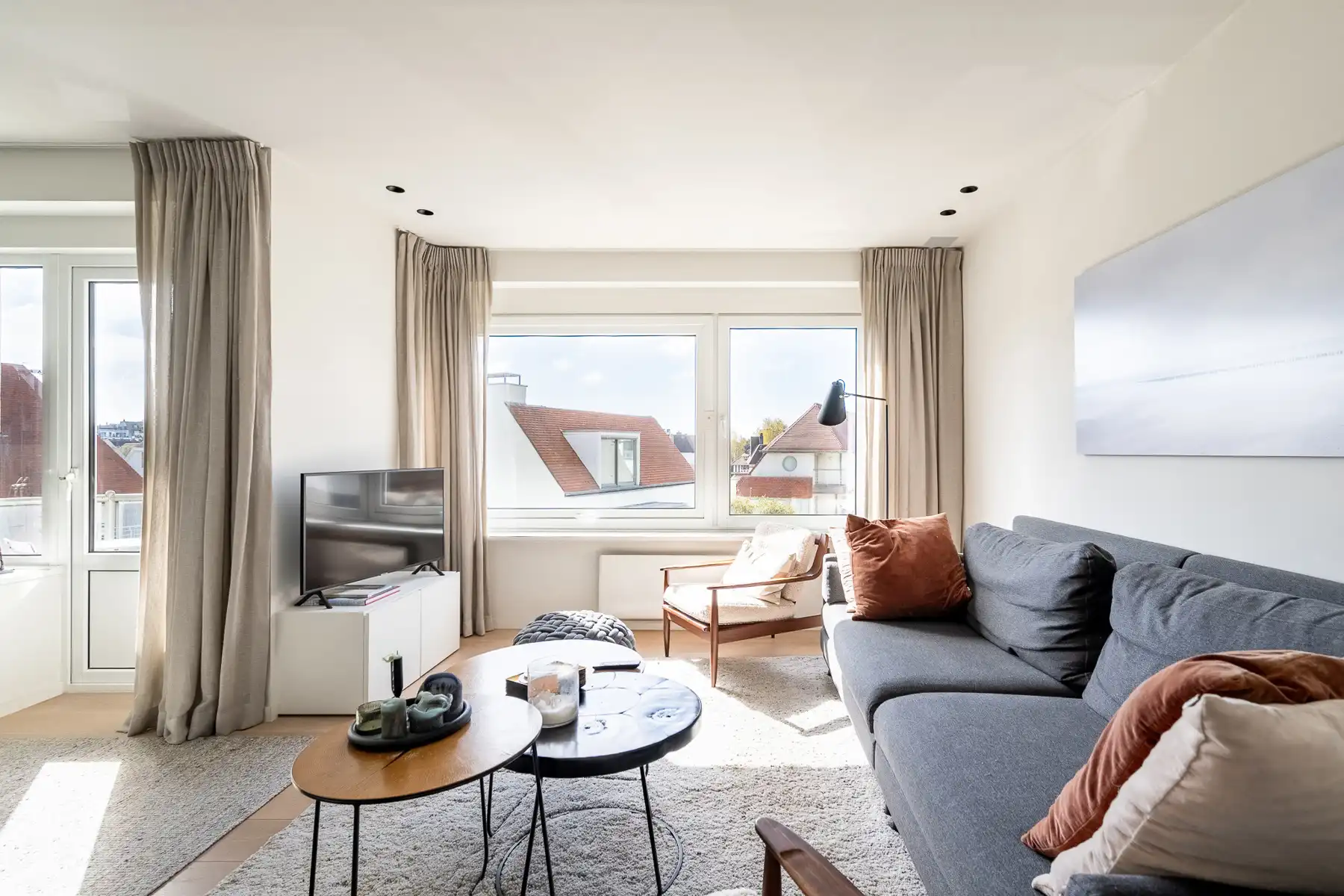 Ongemeubeld 3 slaapkamerappartement op uitstekende locatie foto 7
