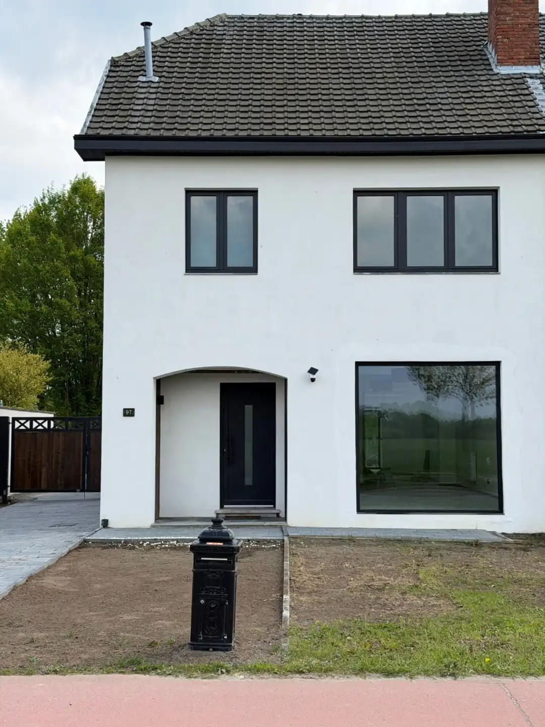 Instapklare woning (175 m²) met zonnige tuin op toplocatie nabij Hasselt foto 3