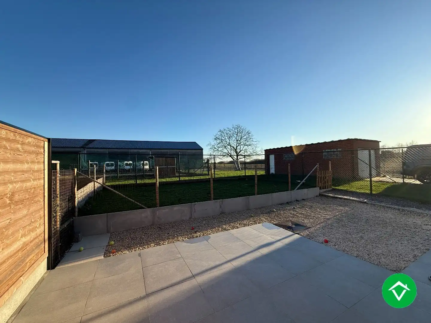 Nieuwbouwwoning met 3 slaapkamers, carport en tuin foto 8