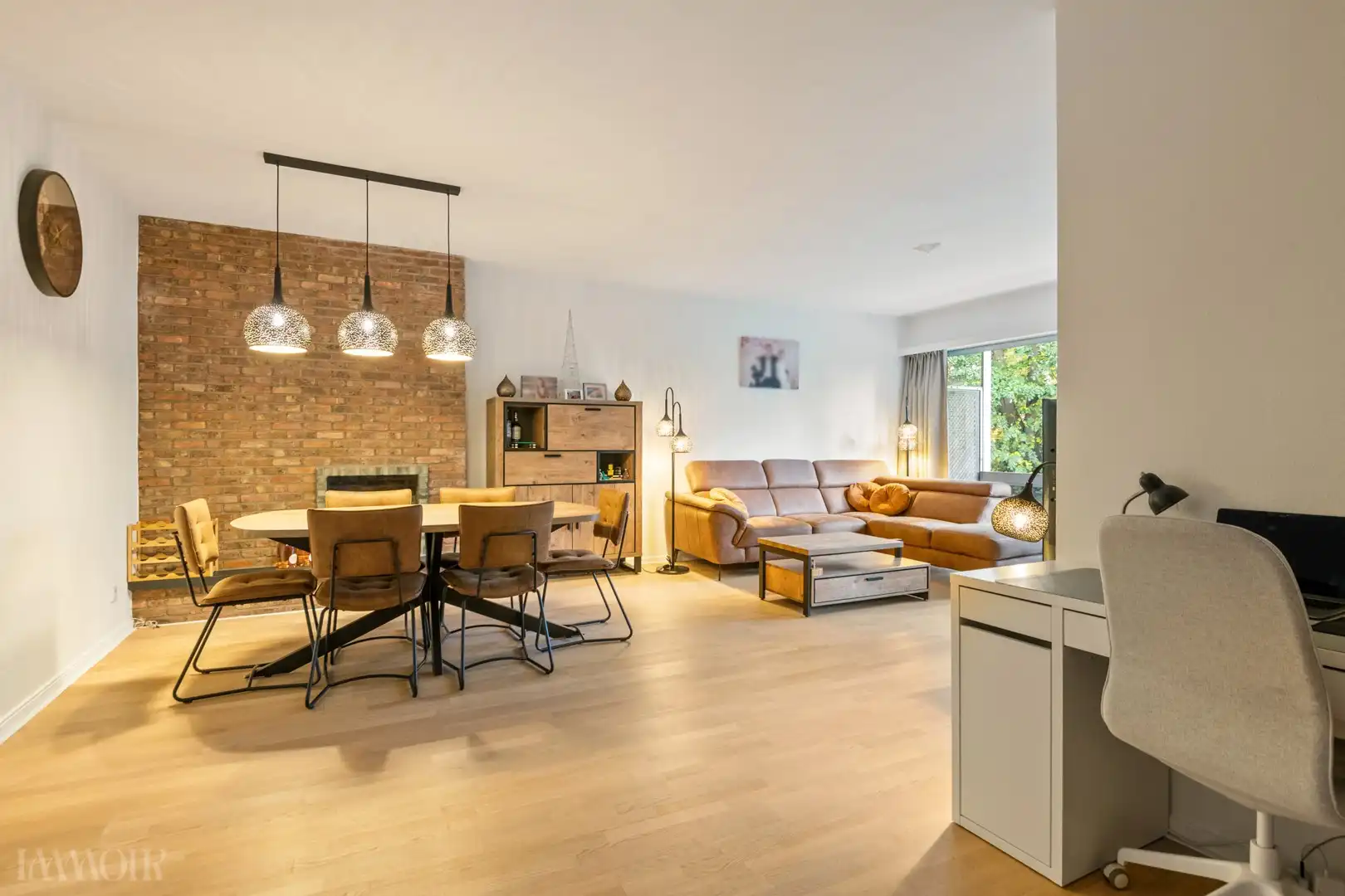 Ruim en charmant appartement op toplocatie in Kapellen. foto 4