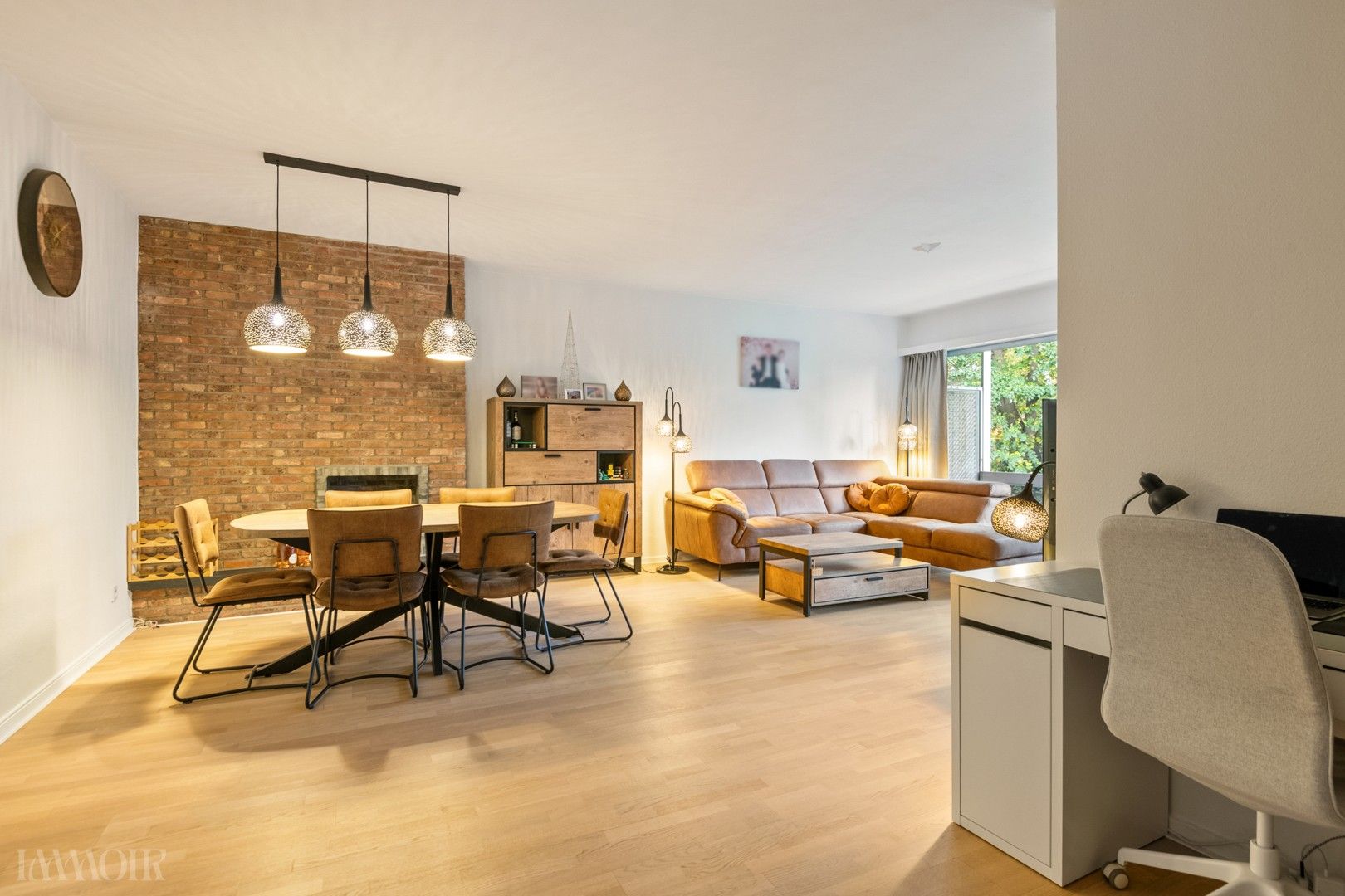 Ruim en charmant appartement op toplocatie in Kapellen. foto 4