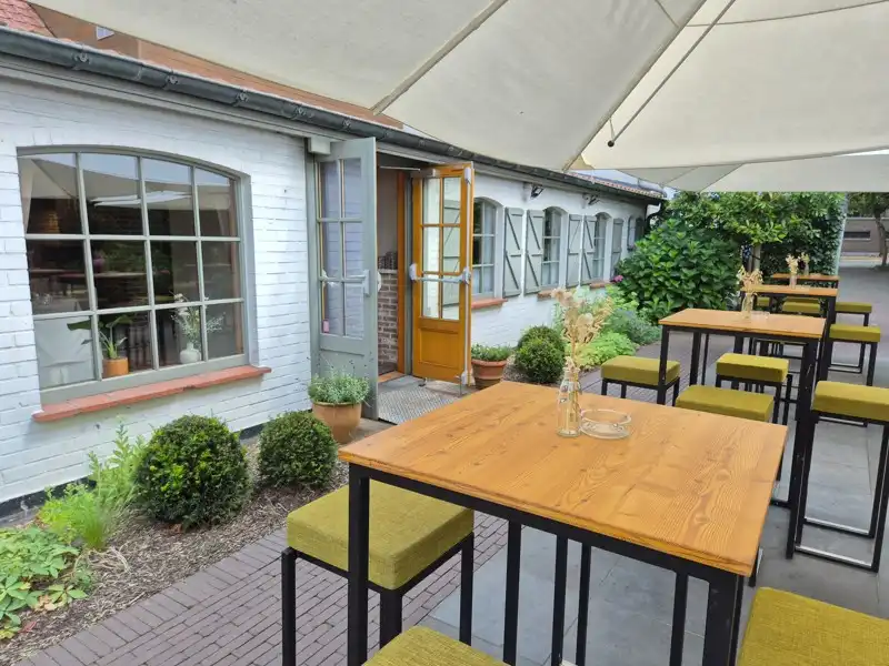 FEESTZAAL & RESTAURANT MET GERENOVEERDE WONING TE KOOP IN GENT foto 11