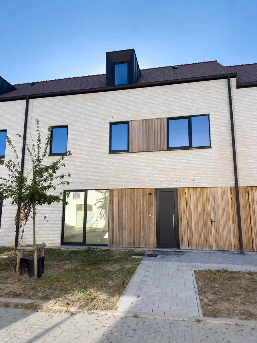 ENERGIEZUINIGE NIEUWBOUWWONING foto {{pictureIndex}}