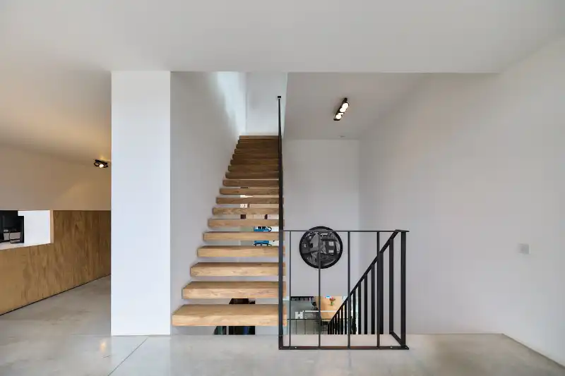 Uniek kantoorgebouw te huur langs de Westlaan te Roeselare foto 16