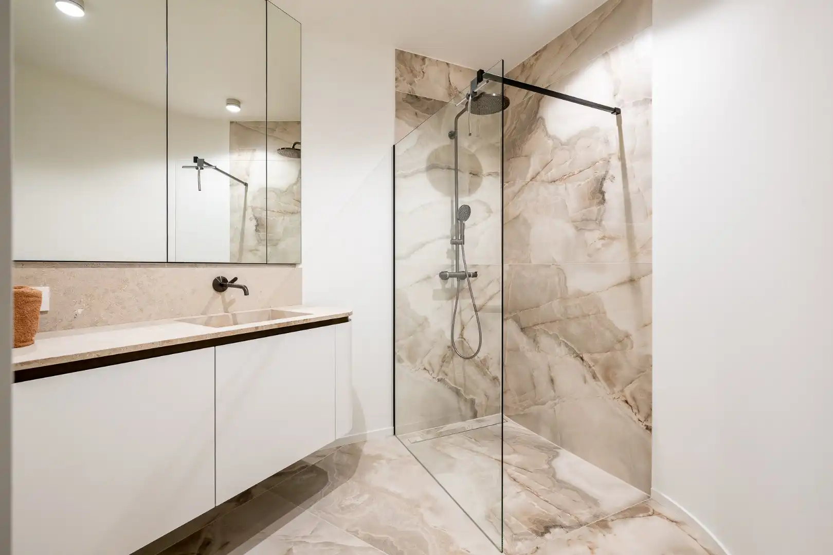 Eén van de hoogsgelegen appartementen van Knokke-Heist met magnifieke zichten foto 24