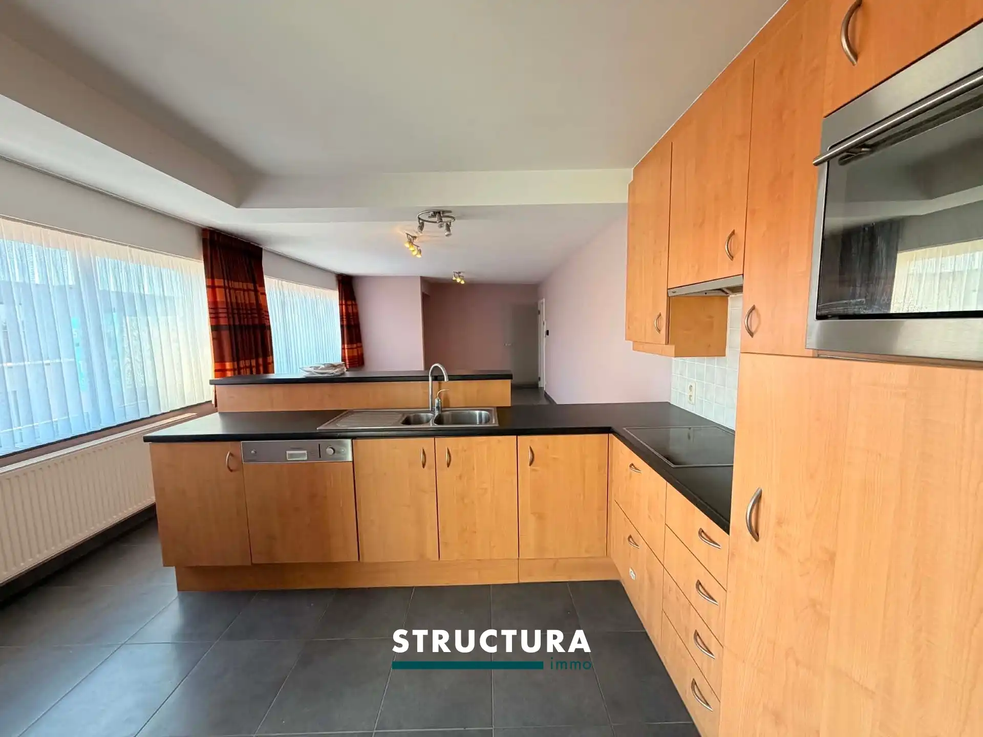 Centraal gelegen duplexappartement met EPC B foto 9