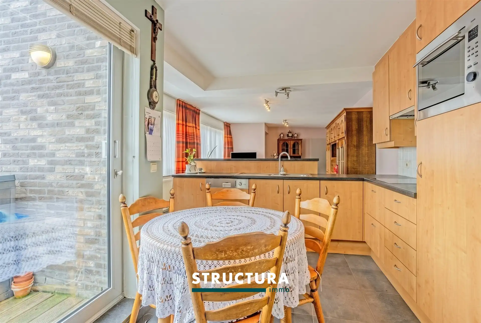 Centraal gelegen duplexappartement met EPC B foto 9