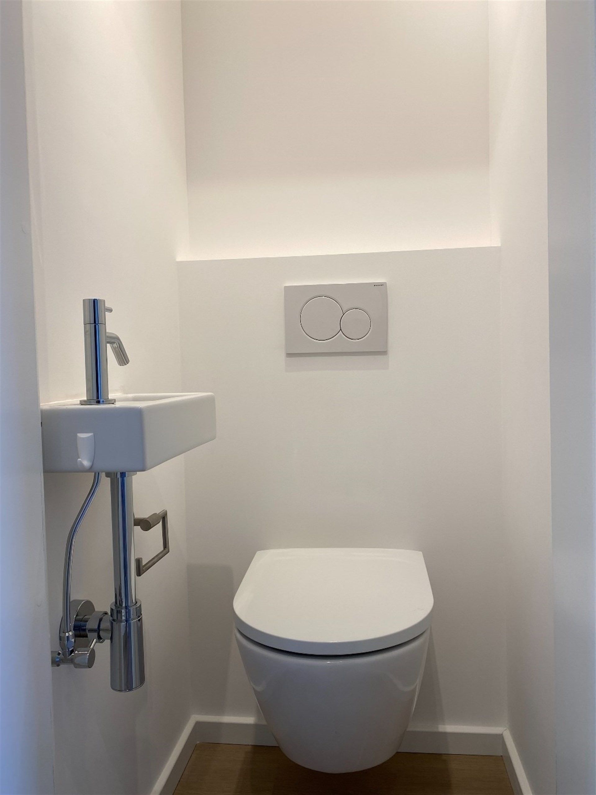 Totaal gerenoveerd, energiezuinige 2 slaapkamer appartement met terras. foto 19