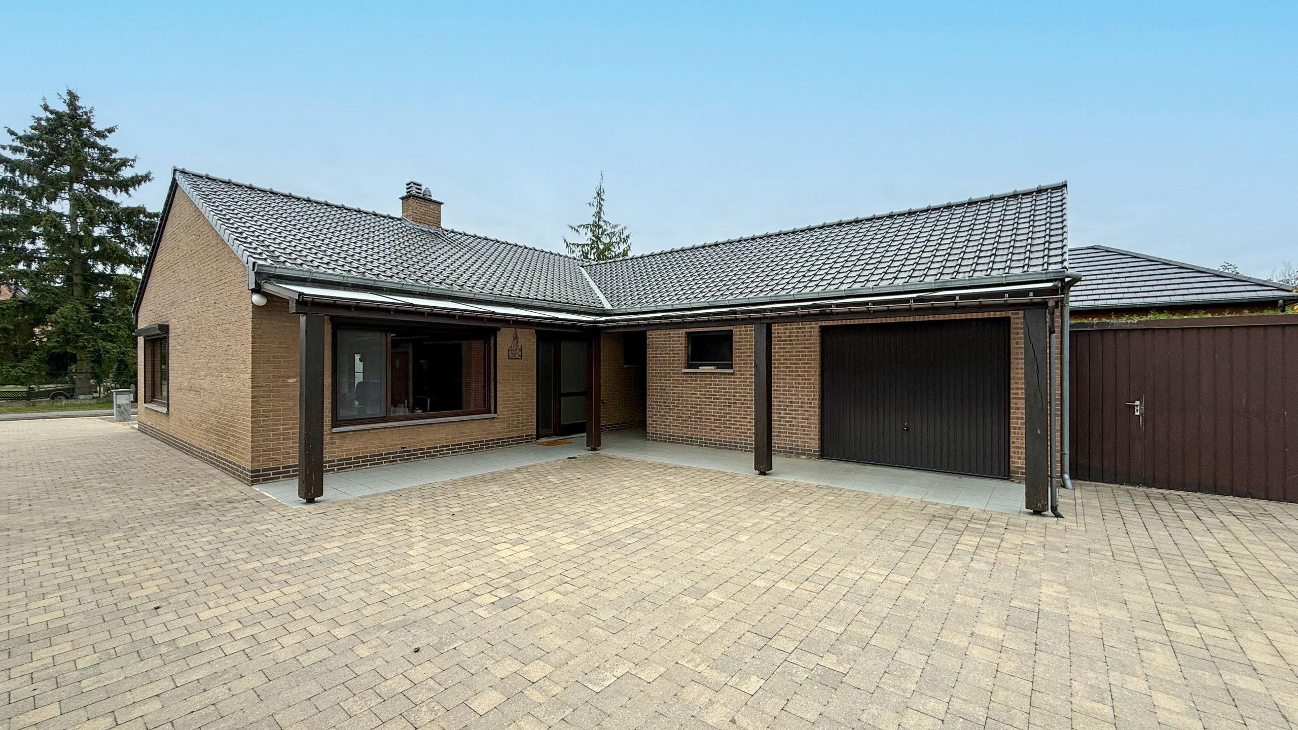 Gelijkvloerse woning op 10a met 3slpk en inpandige garage! foto 35