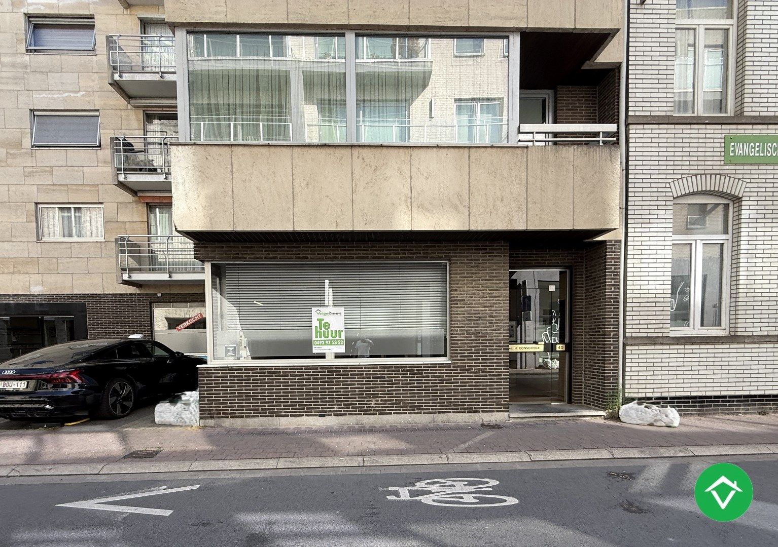 Gelijkvloers appartement met 2 slaapkamers in het centrum van Roeselare foto 11