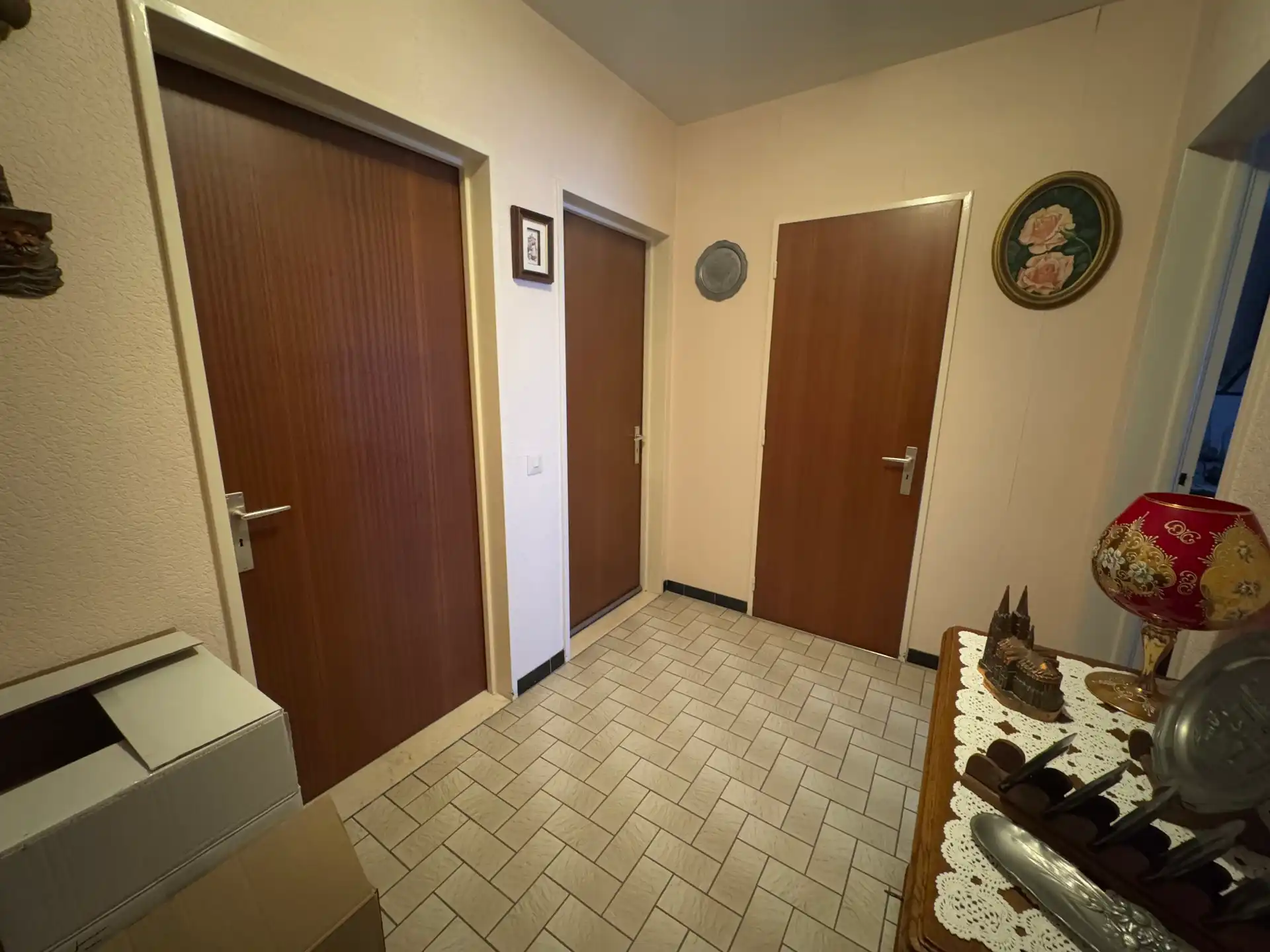 Gelijkvloers appartement met twee slaapkamers en garage foto 6