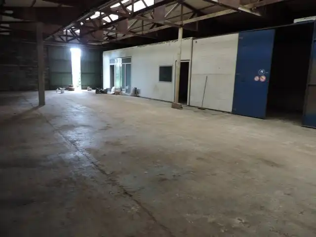 Perceel grond met loods foto 5