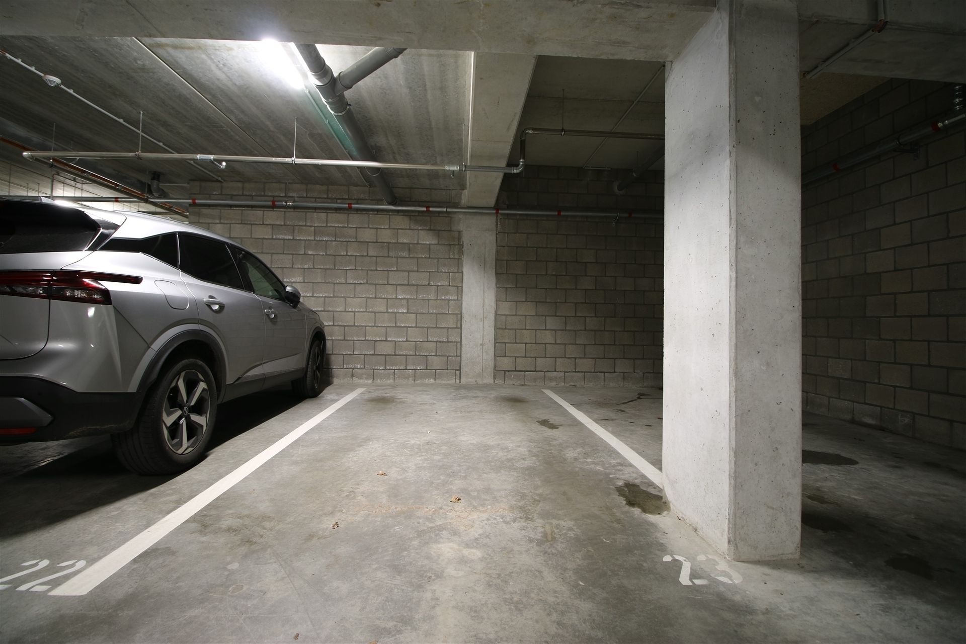 Ondergrondse autostaanplaats in centrum Breendonk foto 5