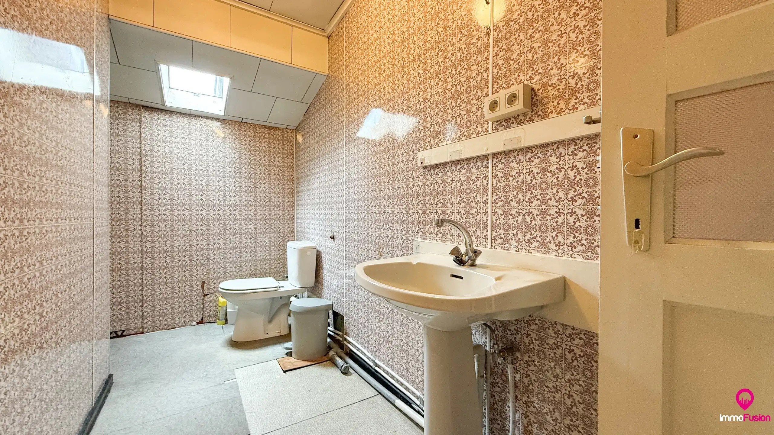 Instapklare, ruime woning met 6 slpks en enorme tuin op 26a! foto 30