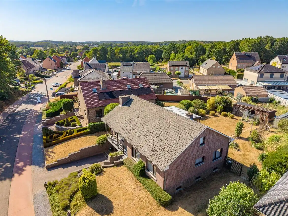 Vrijstaande gelijkvloerse woning, EPC D, 3 slpks op 9a42 met ruime kelder en inpandige garage foto 21