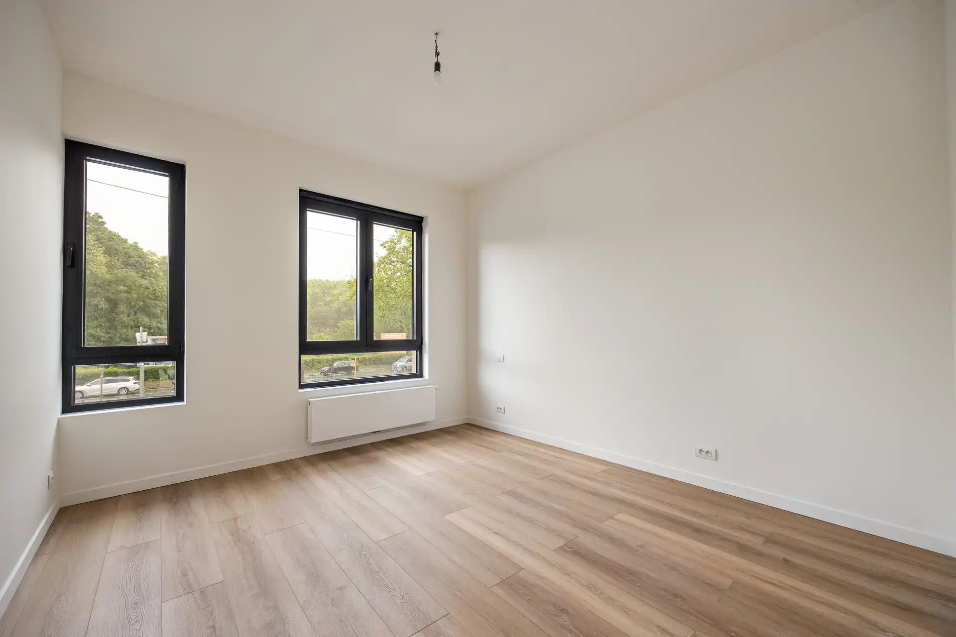Ruim kwalitatief gerenoveerd 2 slpkappartement met ZW-terras foto 8