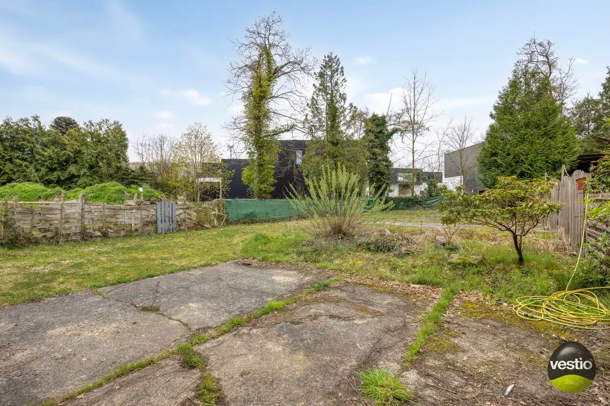 Ruime te renoveren woning met 3 slaapkamers op vlot bereikbare ligging (Genkersteenweg). foto 21