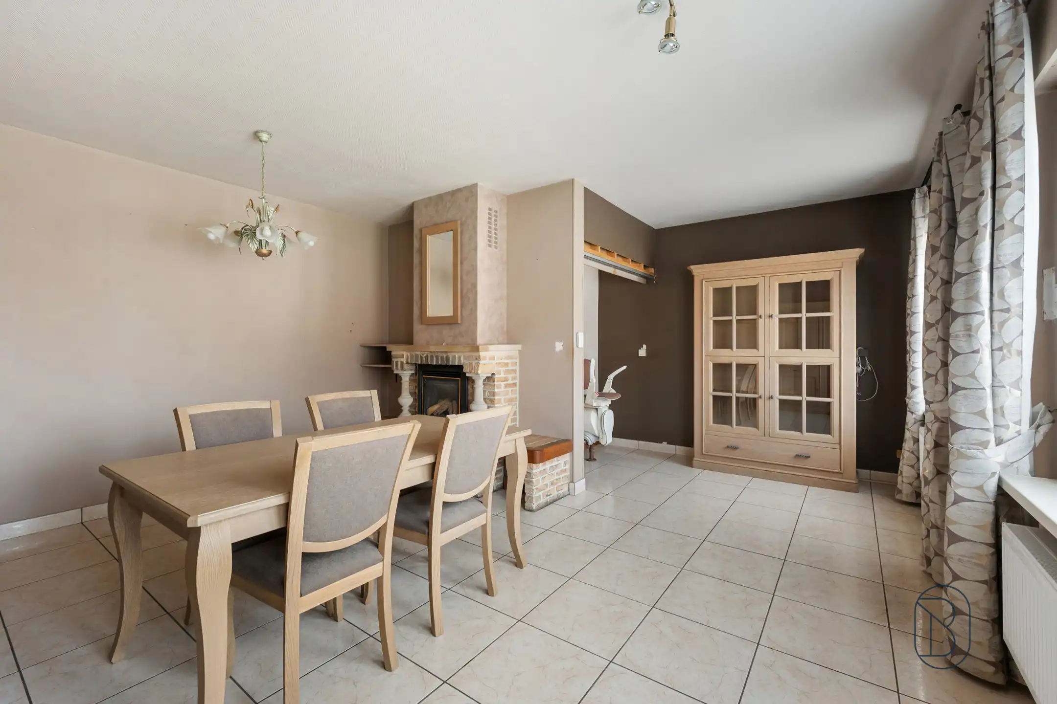 Ruime instapklare woning met 4 slpk, garage en tuin in Heule foto 15