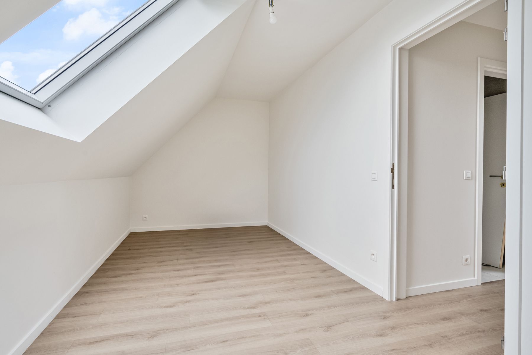 Nieuwe, moderne en energiezuinige woning op de Kwenenbos foto 17