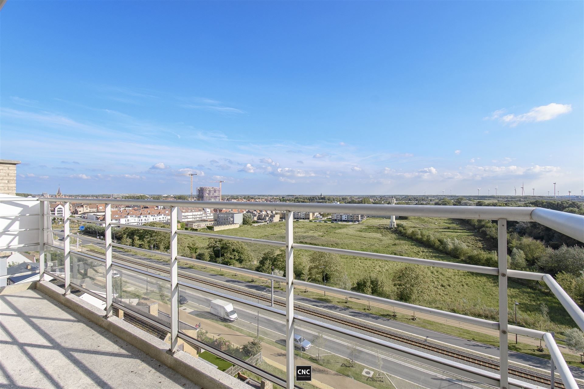 Prachtig appartement met zicht op zee, gelegen in het bruisende Heist-aan-Zee. Met een bewoonbare oppervlakte van 117m² biedt dit modern ingerichte appartement een perfecte combinatie van comfort en stijl. foto 20