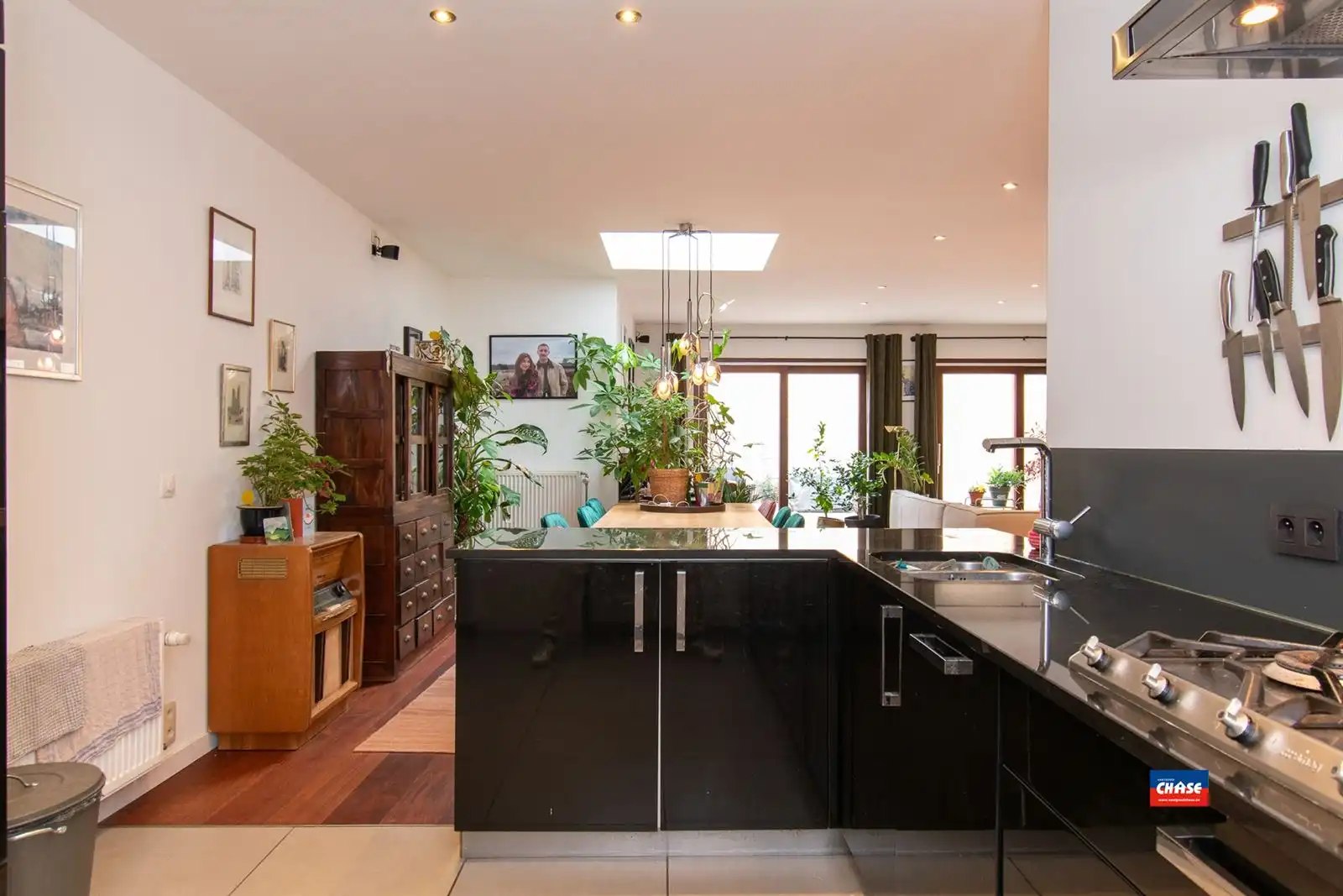 Ruime woning met 2 slpks, garage en tuin  foto 10