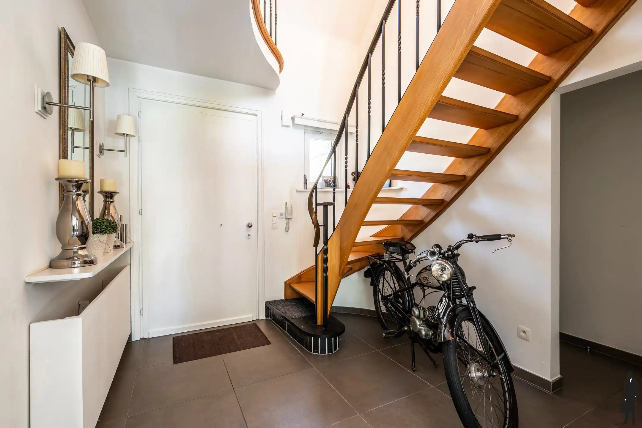 Charmante villa met zwembad op rustige ligging foto 4