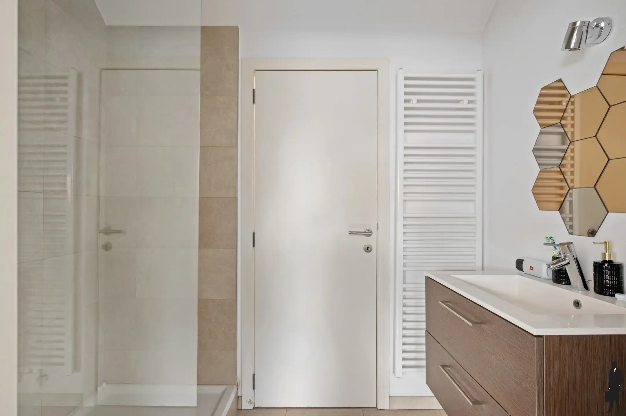 Ruime duplex op Zurenborg! foto 9