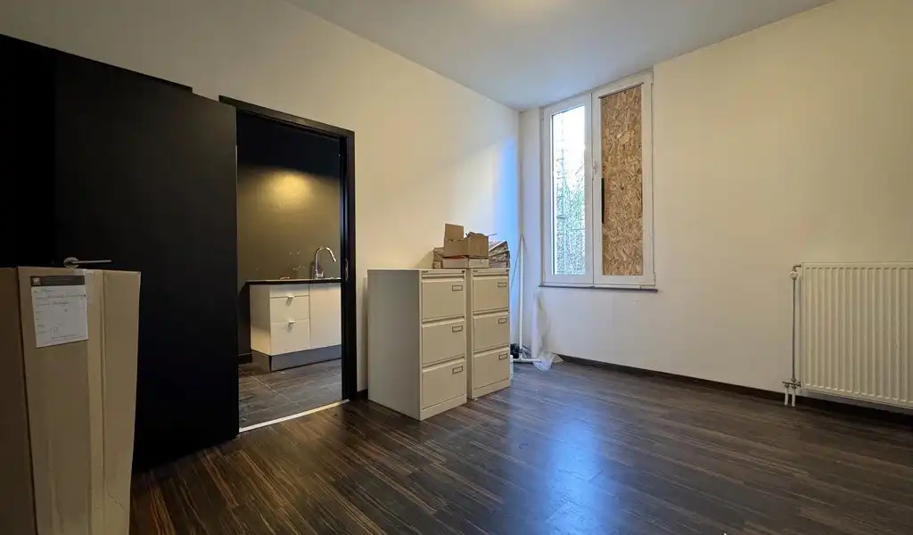 Kantoorruimte te huur op zichtlocatie langs N155 te Berchem foto 9