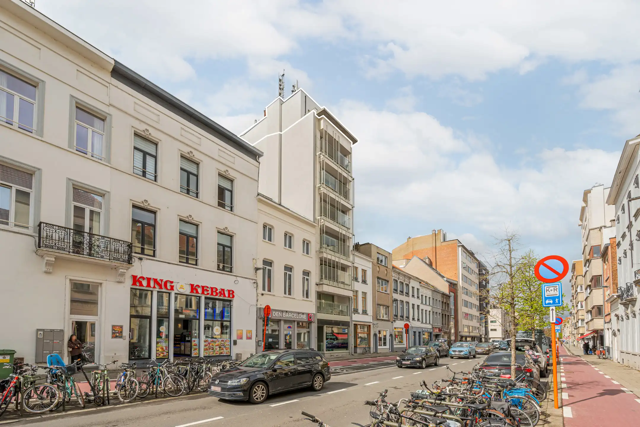 Knappe penthouse met terras en prachtig uitzicht foto 13