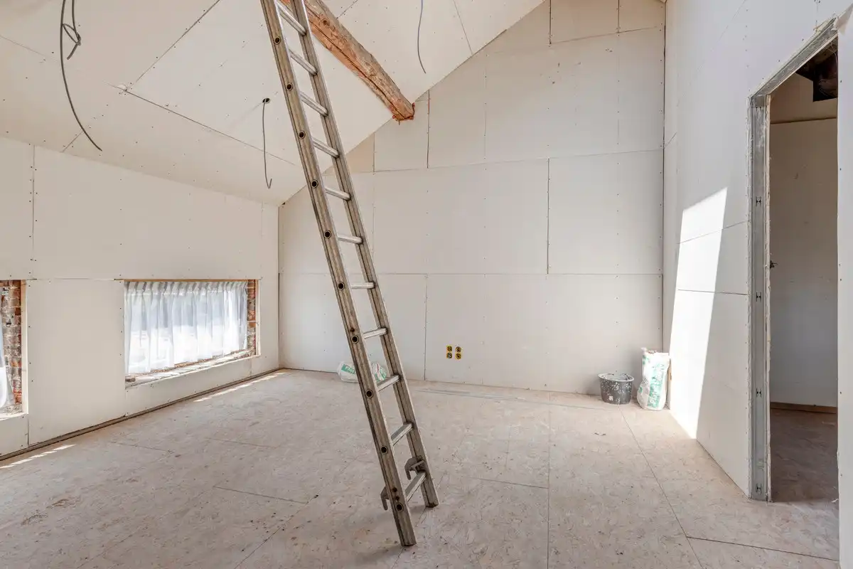 WONING MET BURELEN EN MAGAZIJN TE TONGEREN LANGS N79. foto 31